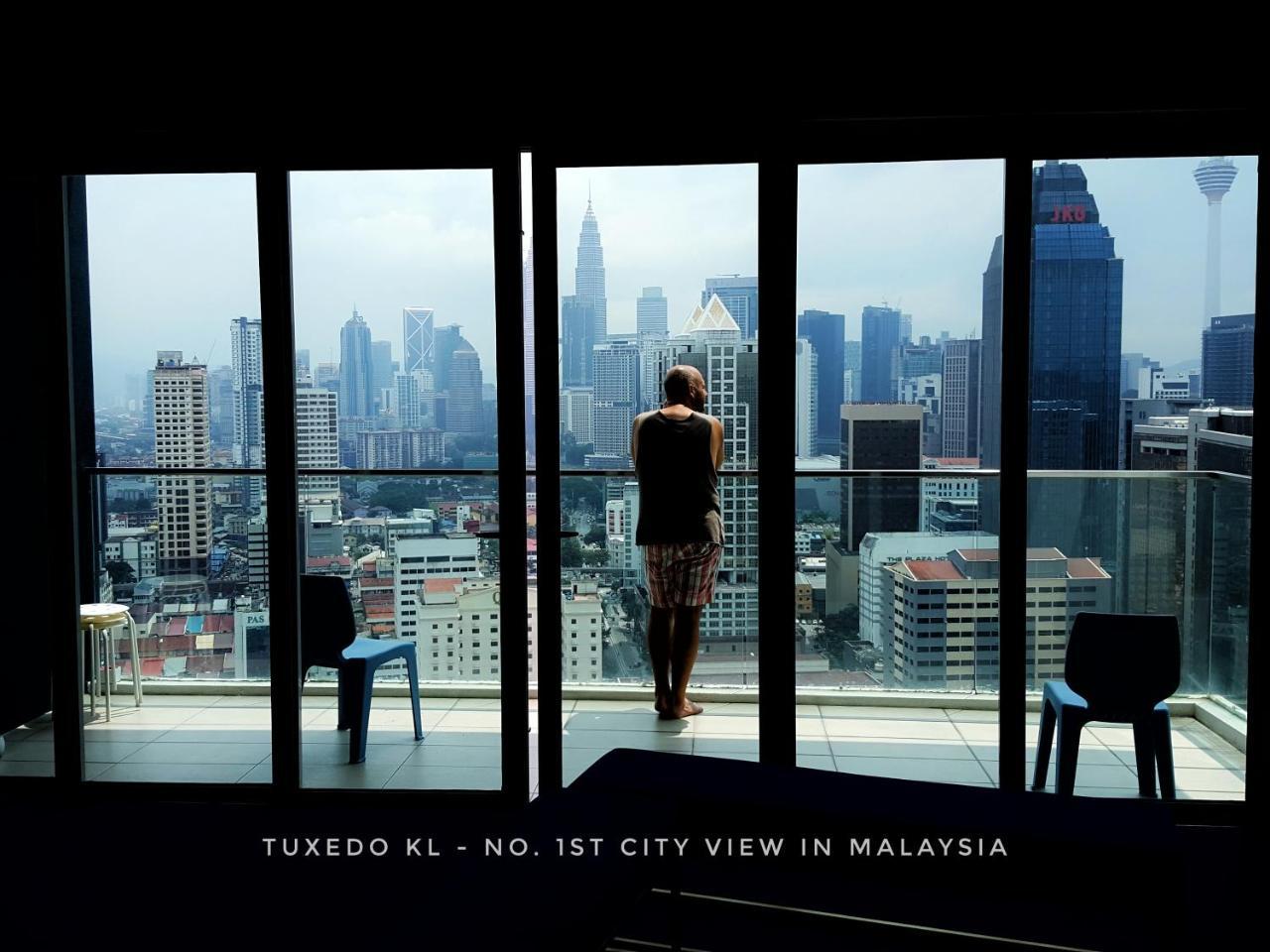 ホテルTuxedo Kl No.1 Rooftop Pool W Skyscraper Views クアラルンプール エクステリア 写真