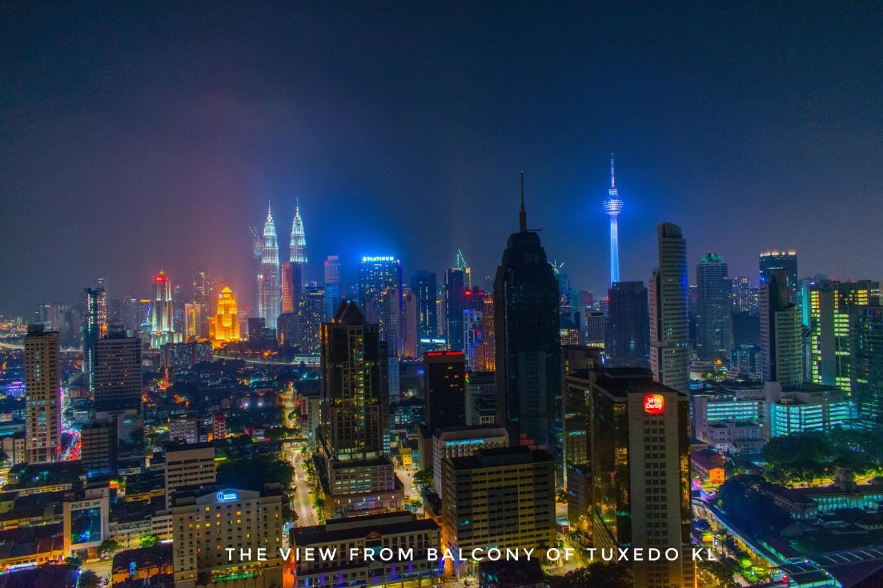 ホテルTuxedo Kl No.1 Rooftop Pool W Skyscraper Views クアラルンプール エクステリア 写真