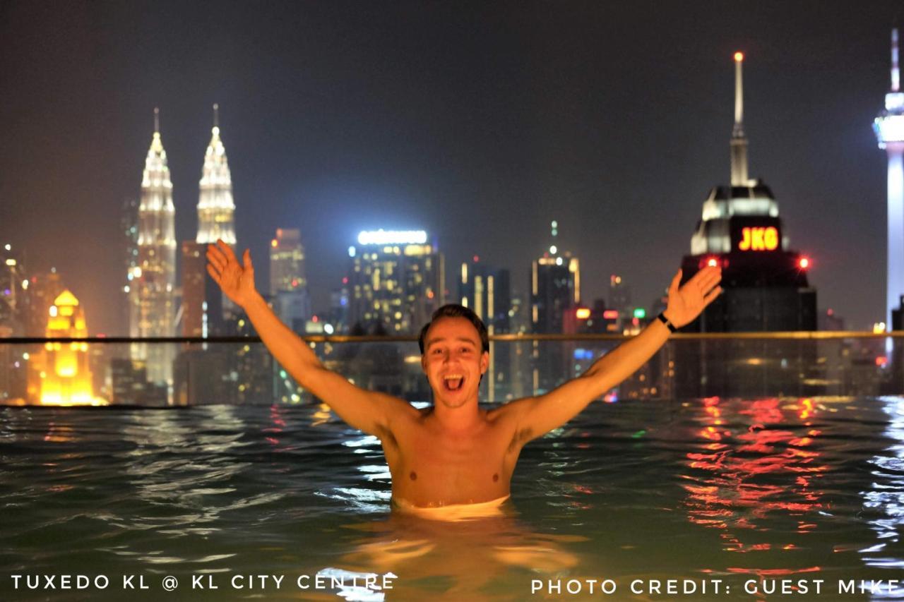 ホテルTuxedo Kl No.1 Rooftop Pool W Skyscraper Views クアラルンプール エクステリア 写真